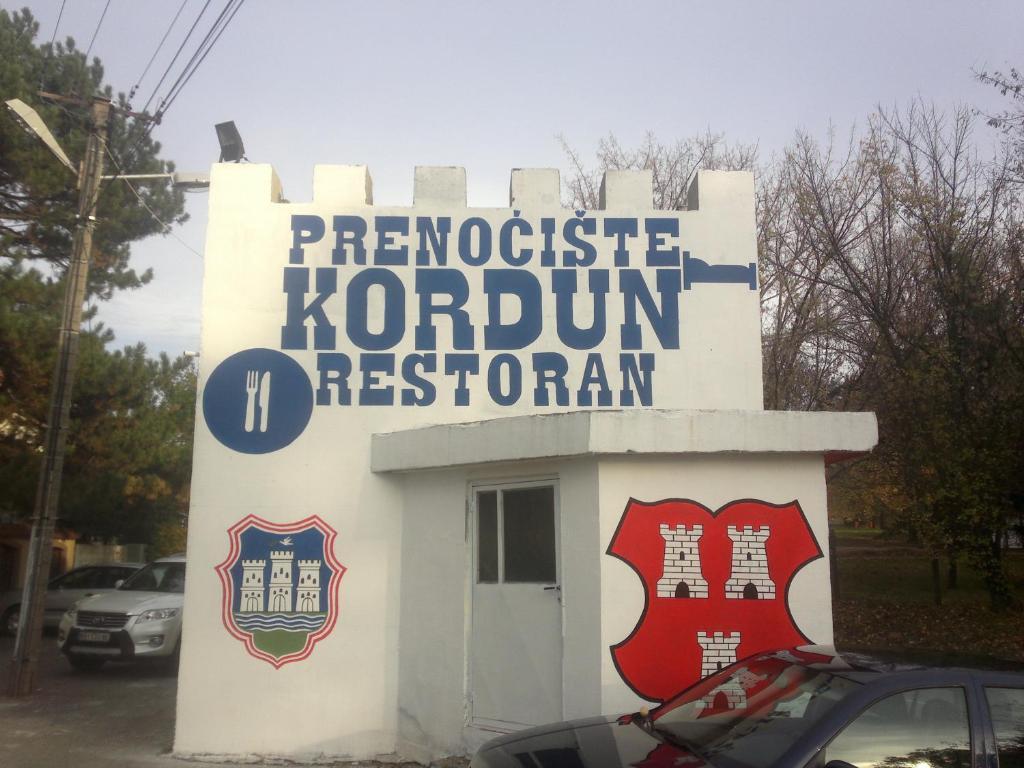Guest Accommodation Kordun โนวีซาด ภายนอก รูปภาพ